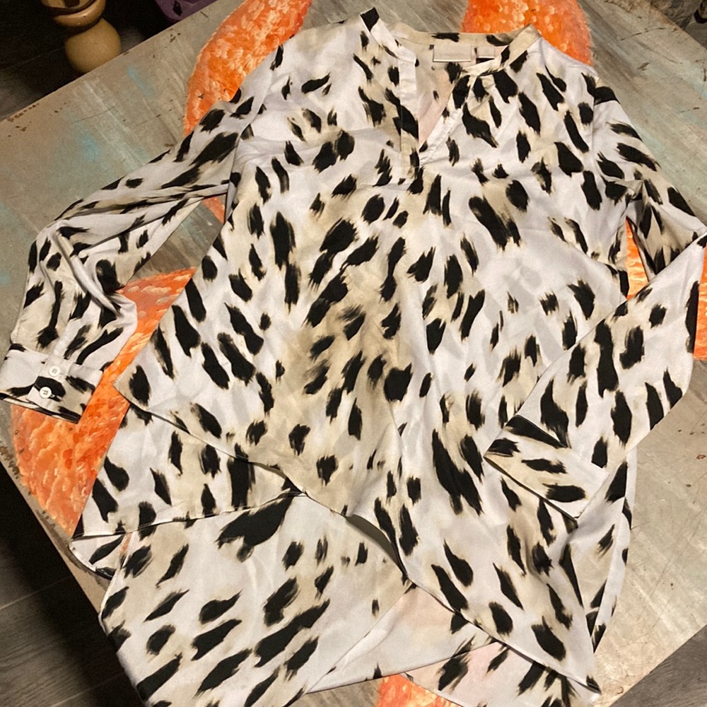 Cheetah blouse 👚